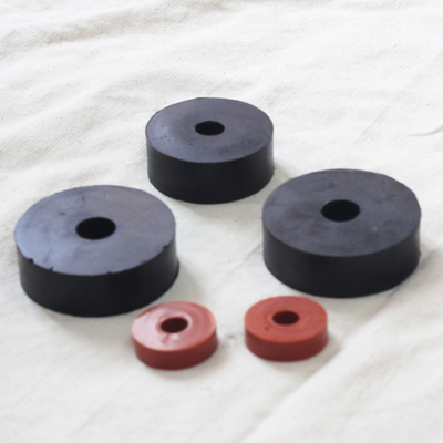 Produits en caoutchouc moulé en silicone EPDM NBR FFKM sur mesure résistant aux températures élevées
