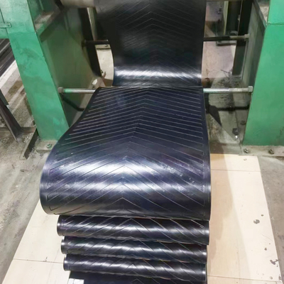 Service professionnel de traitement du moulage par bande transporteuse en PVC